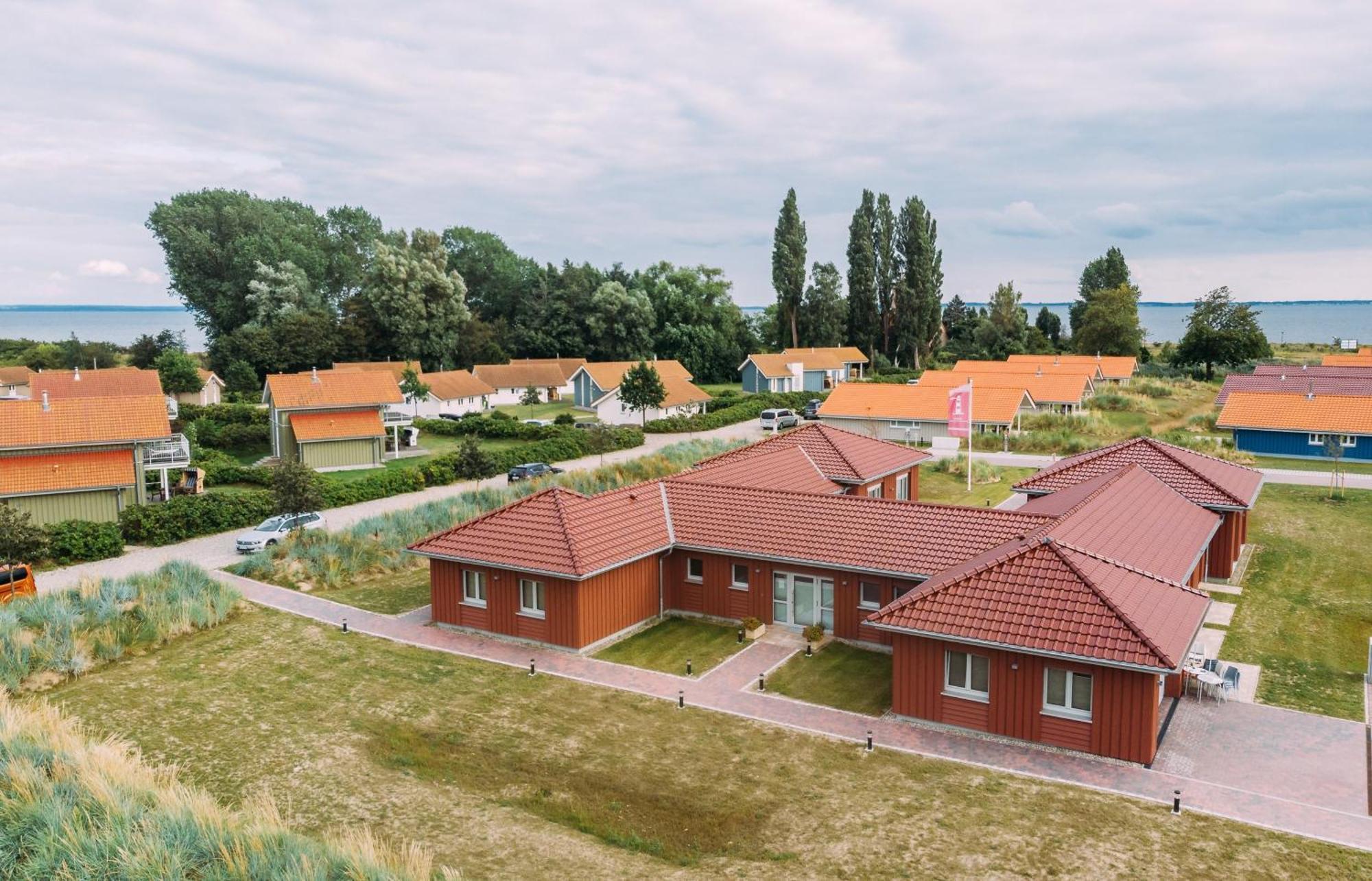 Typ A "Black Pearl" -Kleiner-Belt-Haus- Pelzerhaken Exterior foto